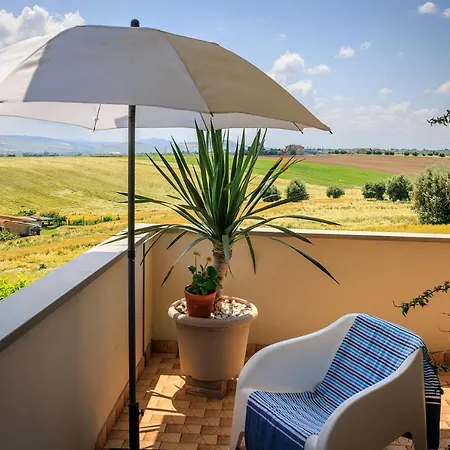 Il Tiglio Oda ve Kahvaltı Porto SantʼElpidio